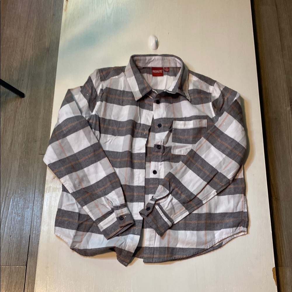 Trendyol Gray and White Casual Button Down Shirt